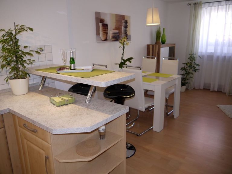 Badezimmer mit Eckbadewanne